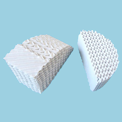Ceramic structured packing